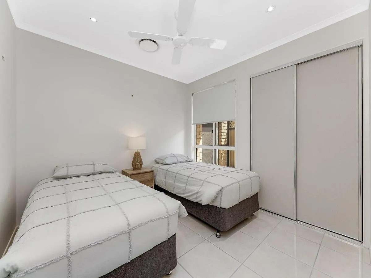 11 Wills Avenue Golden Beach Qld